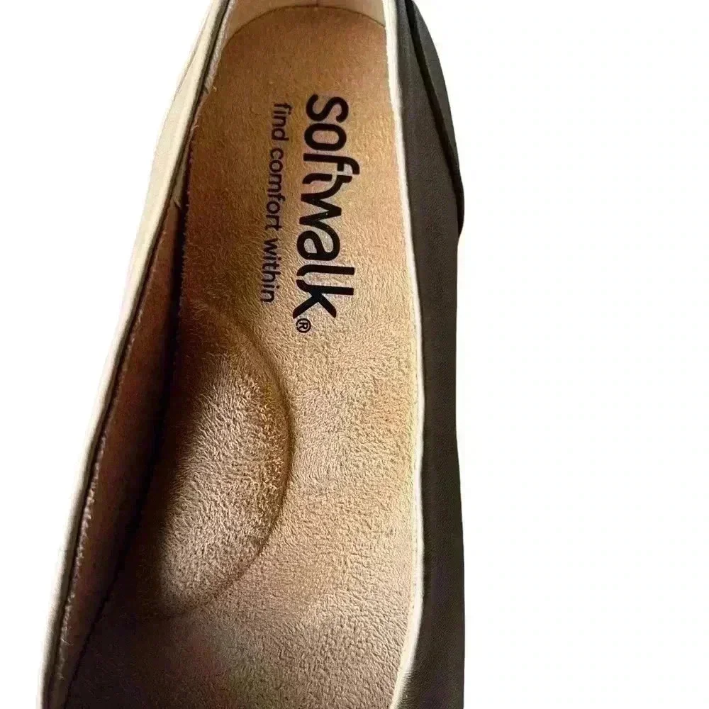 SOFTWALK •WOMEN’S TAUPE ROUND TOE FLATS•SIZE 8•NEW NO BOX